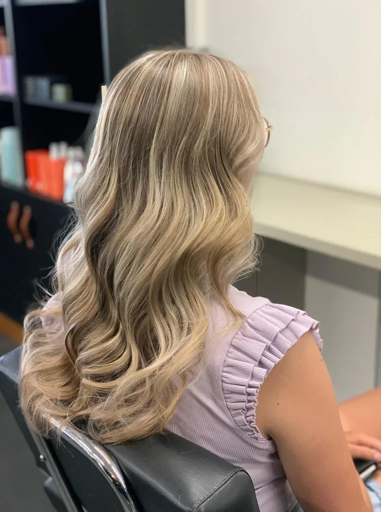 Balayage y color de cabello en Capelli Sogamoso